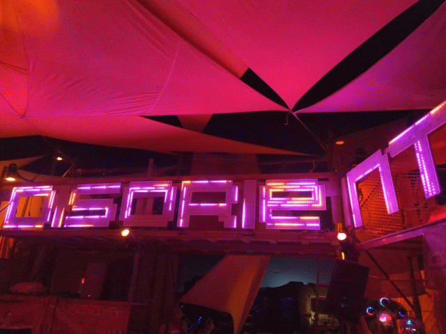 D14-sign-D22-clubhouse-animated --PXL 20220903 033917315 exported stabilized 1662176372481.gif