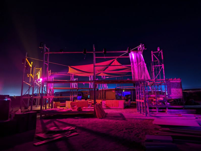 File:2022 Club House Interior Build Week Night.jpg