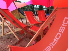 DIsorientBeachChairFT19.4.jpg