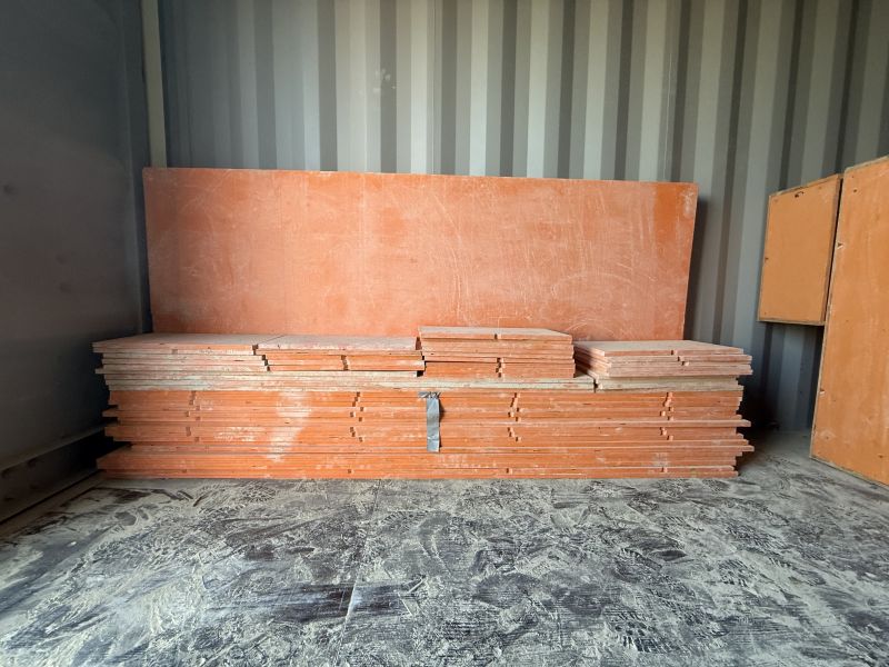 File:20250831.NewCoSignContainerPC354.3.jpg